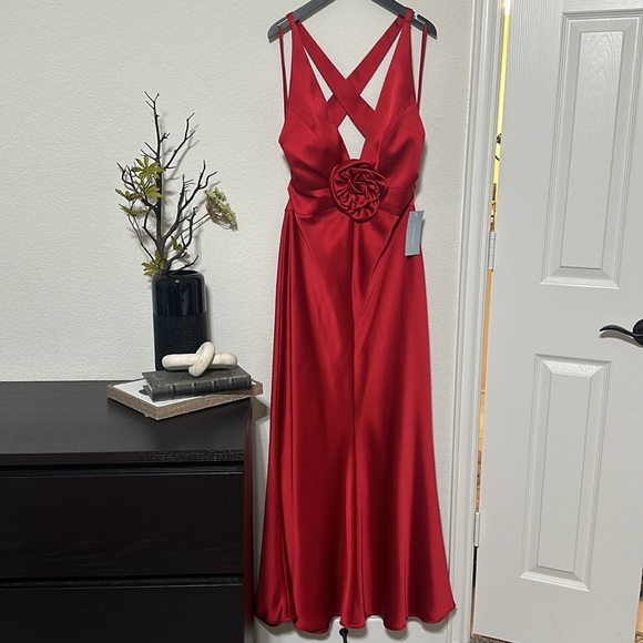 NWT Antonio Melani Mirabella Satin Rosette Applique V-Neck Dress - Picture 3 of 10